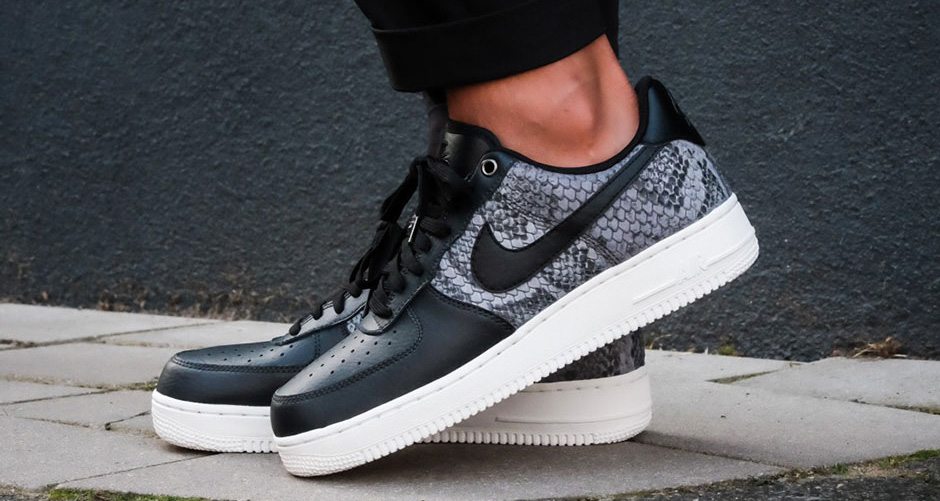 black snakeskin air force 1