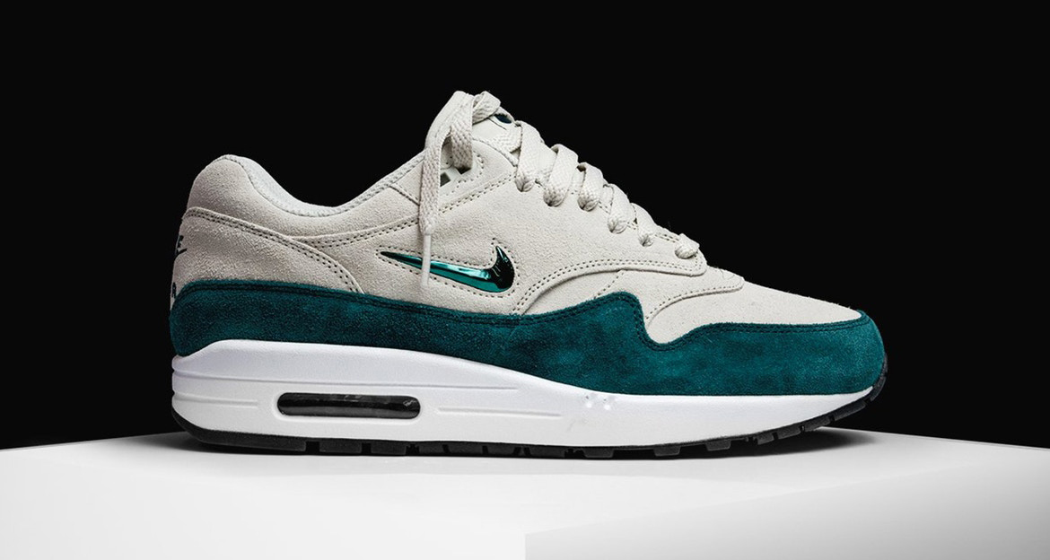 Nike jewell homme online