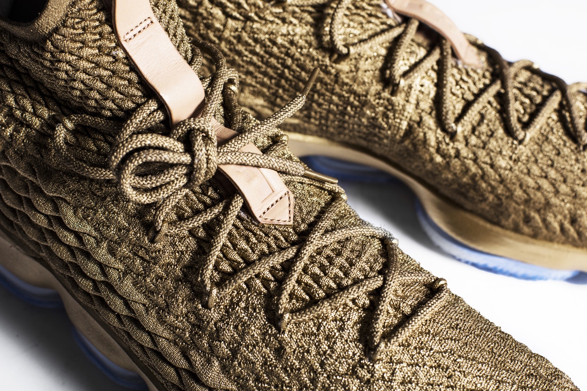 Lebron 15 gold top