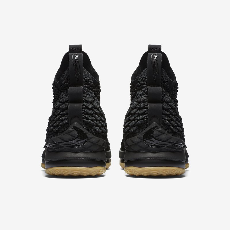 Nike LeBron 15 Black/Gum