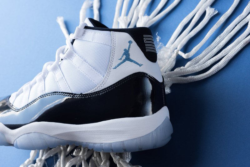 Air Jordan 11 "Win Like '82"