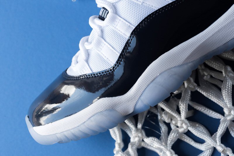 Air Jordan 11 "Win Like '82"