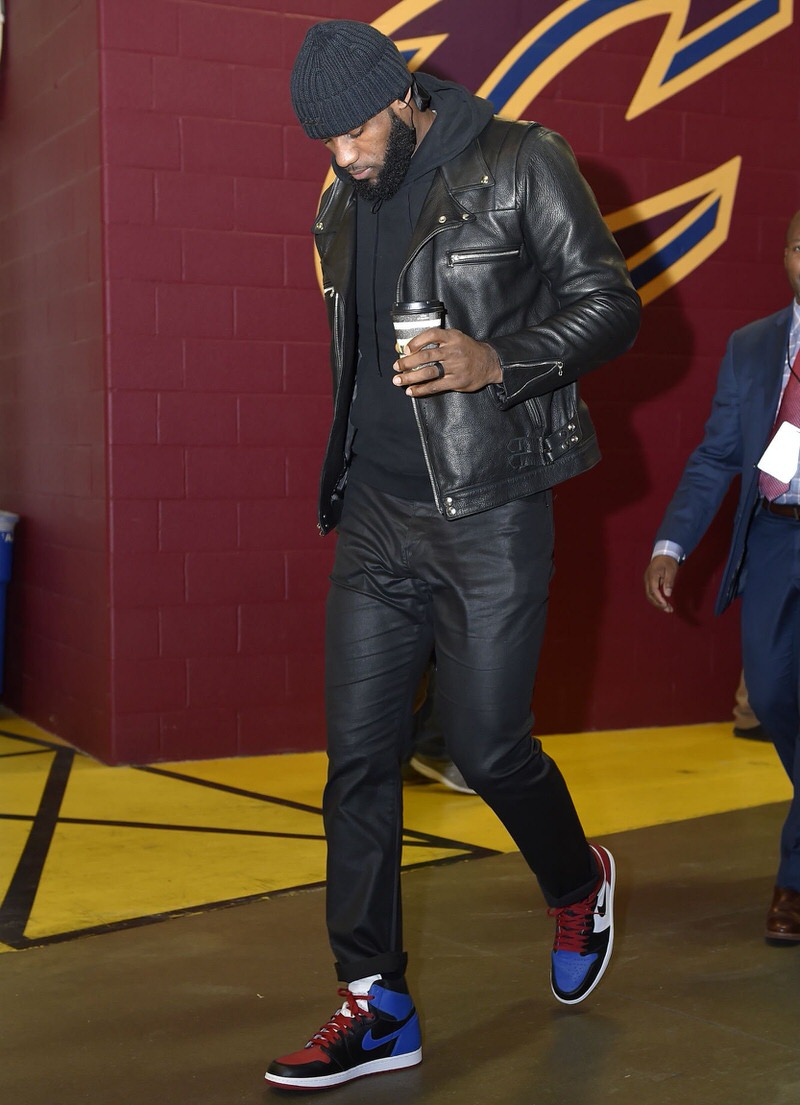 lebron wearing jordans