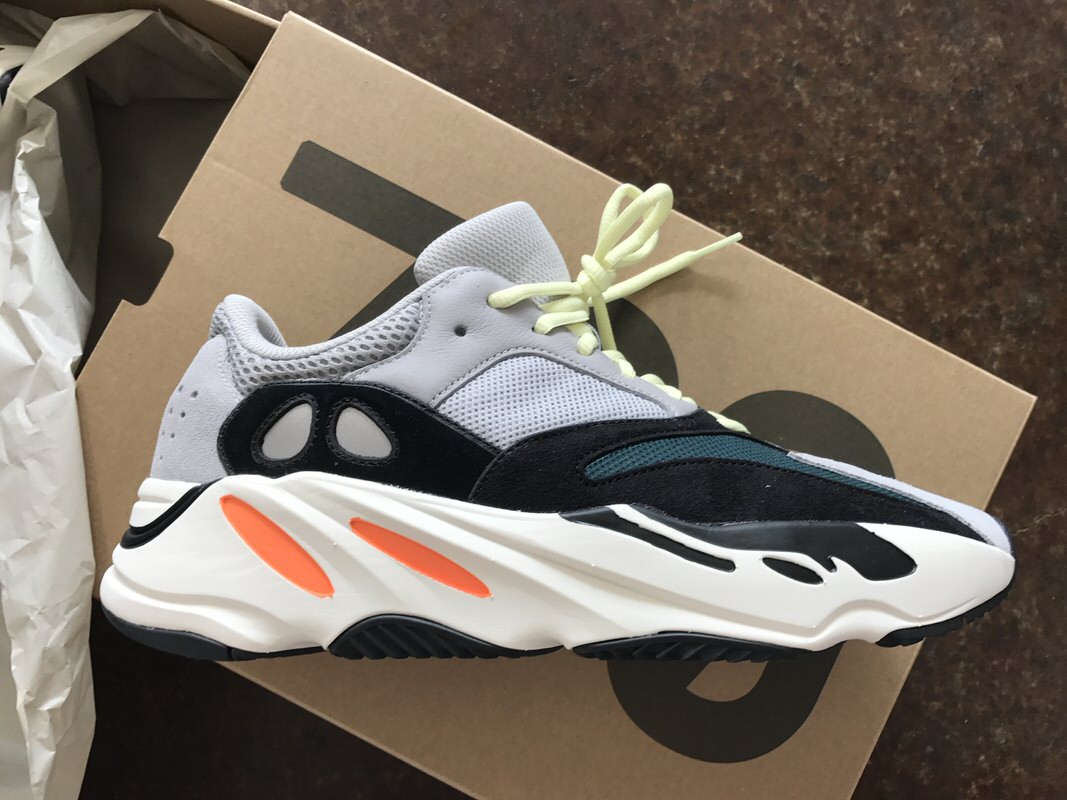 yeezy wave runner 700