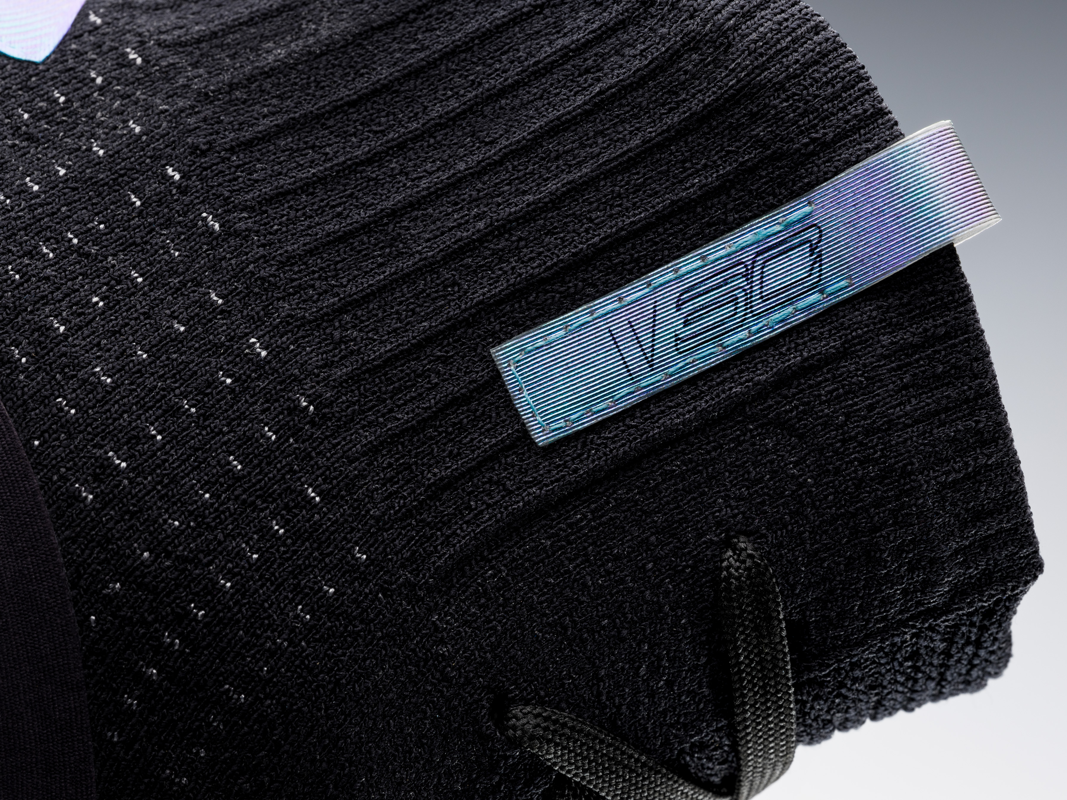 Under Armour Curry 4 Goes All Black with