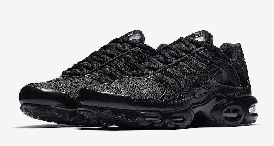 nike air max tuned 1 triple black