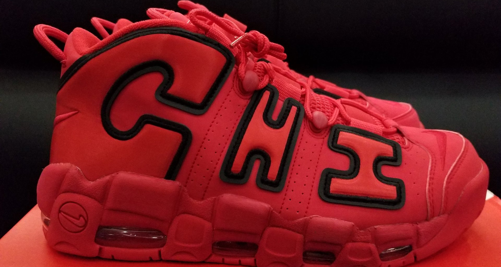 Nike Air More Uptempo "Chicago"