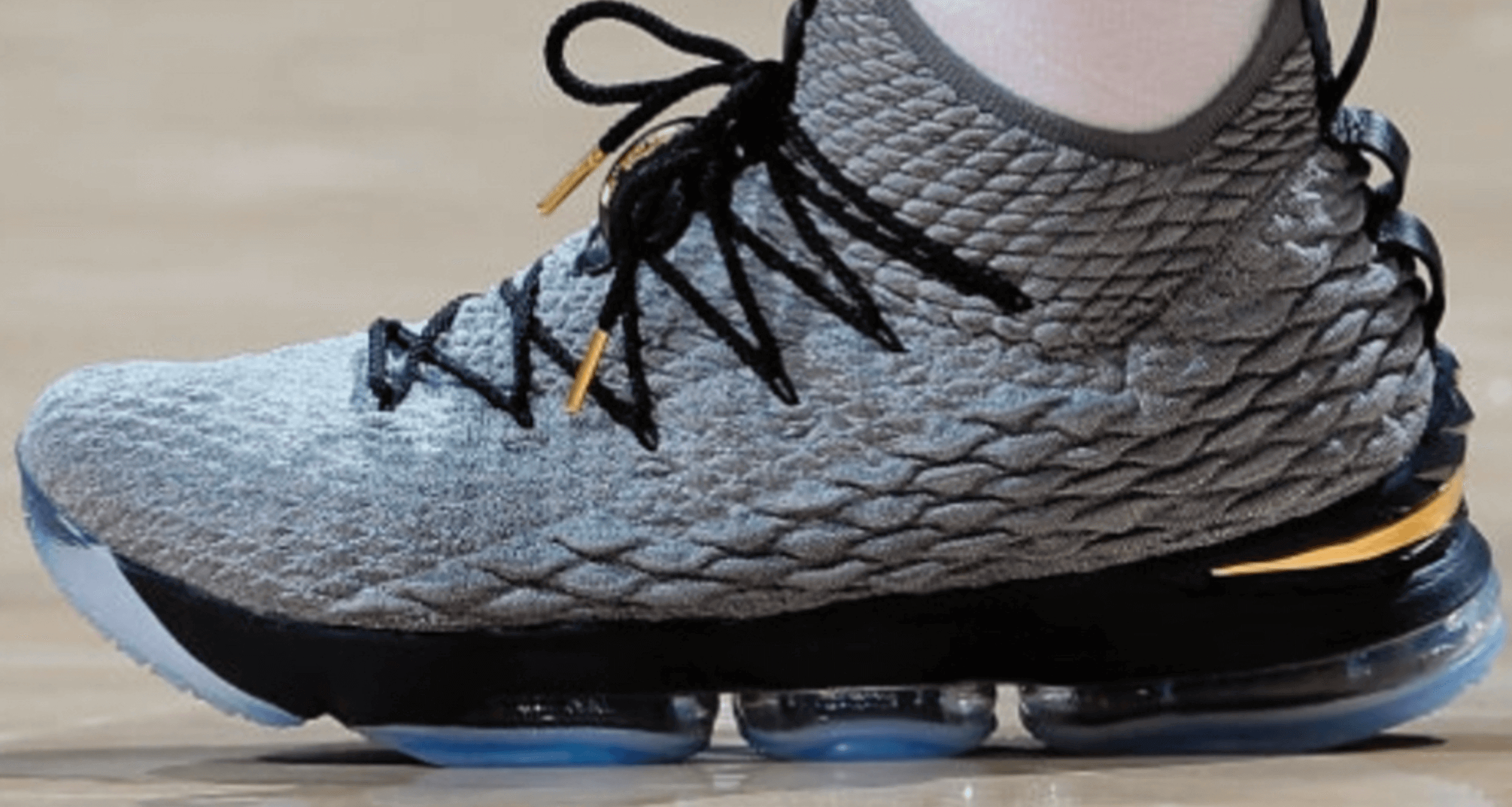 lebron 15 low nightwing