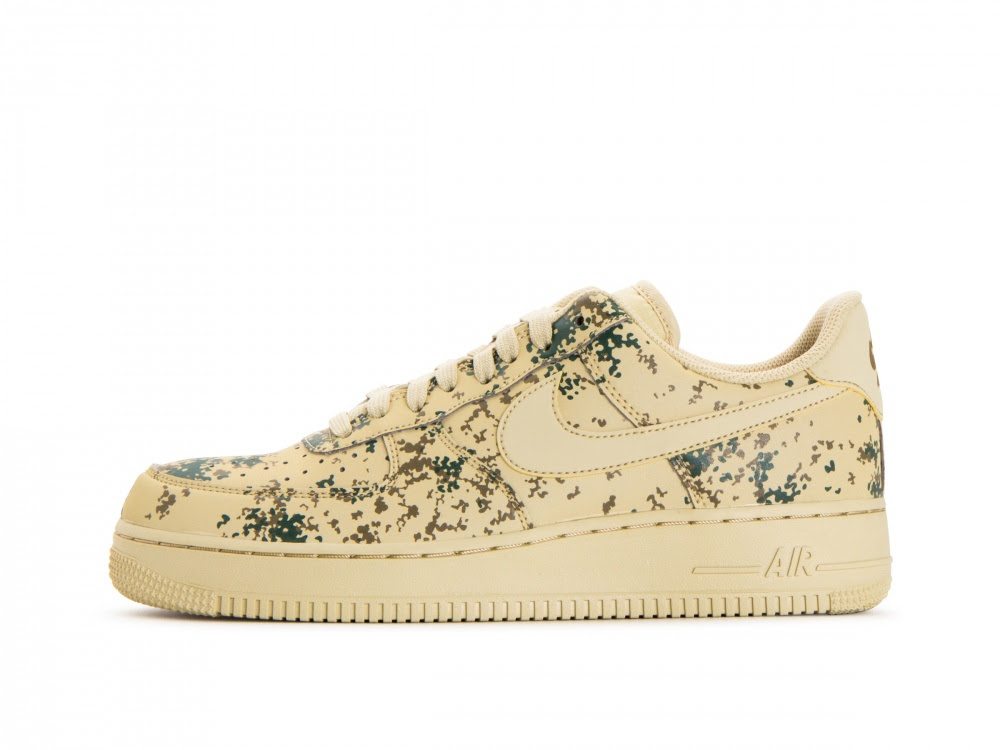 Nike Air Force 1 Low "Team Gold"