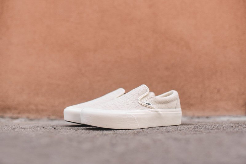 Vans classic slip on platform embossed cheap