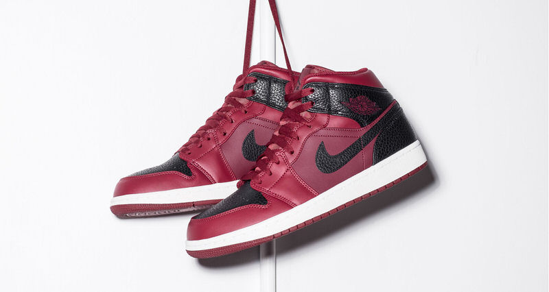 air jordan 1 mid reverse banned