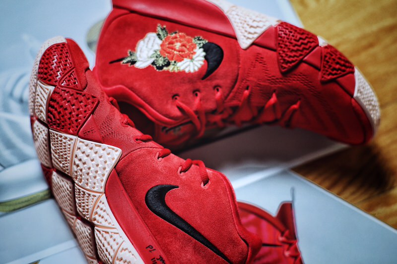 Nike Kyrie 4 "Firework"