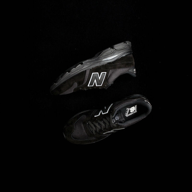 New Balance 770-9 "Triple Black"