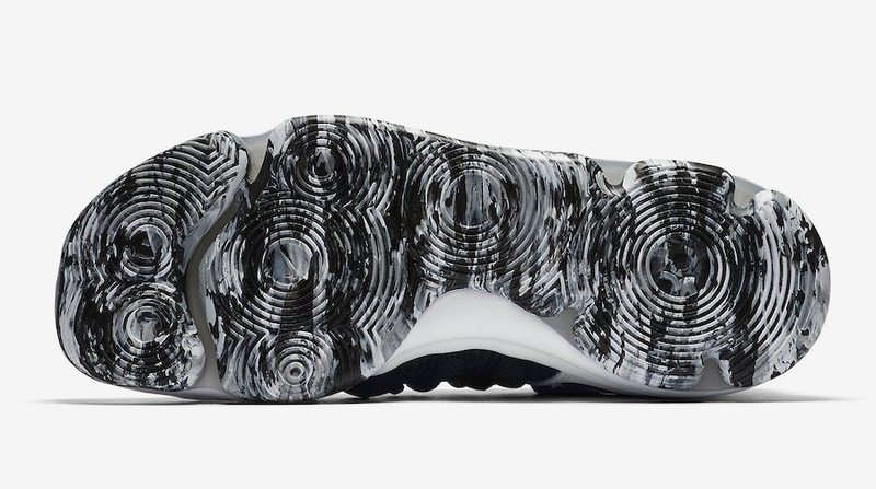 A New Black And White Colorway Of The Nike KD 10 •