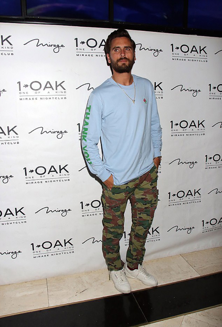 Did you ever think cargo pants would come back? Neither did we, but Disick sure does a fine job of incorporating them into his wardrobe with the simplicity of his Powerphases and pastel long-sleeve.