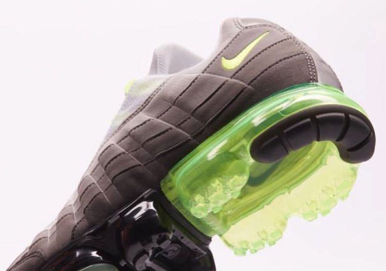 Nike Air VaporMax 95 OG "Neon"