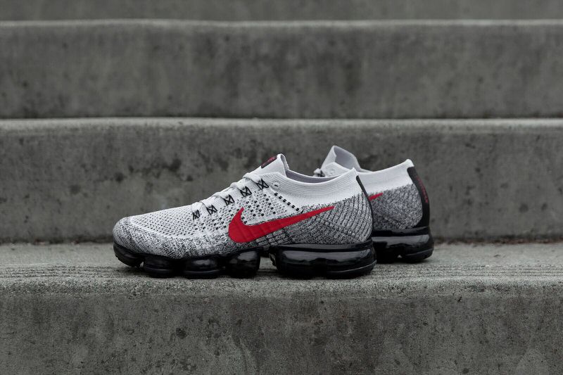 Vapormax pure deals platinum red