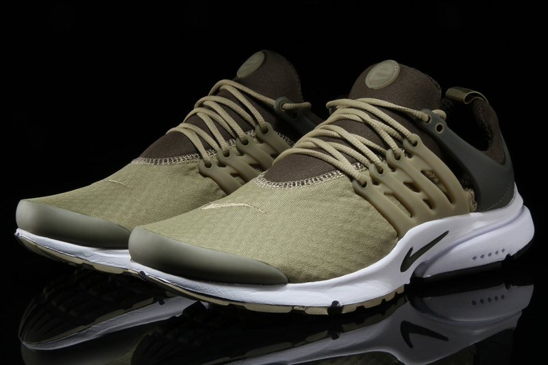 Nike Air Presto Essentials "Neutral Olive"