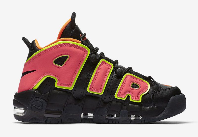 Nike Air More Uptempo "Hot Punch"
