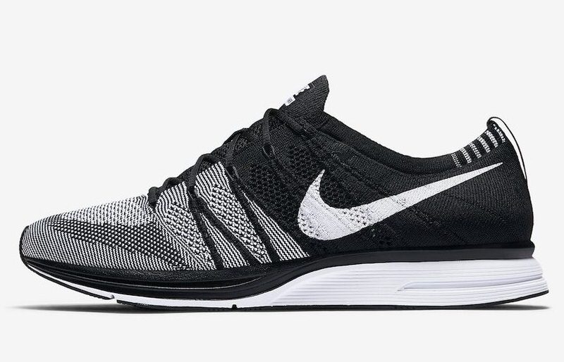 Nike Flyknit Trainer Black/White