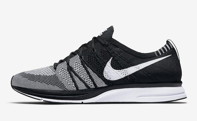 Nike Flyknit Trainer Black/White