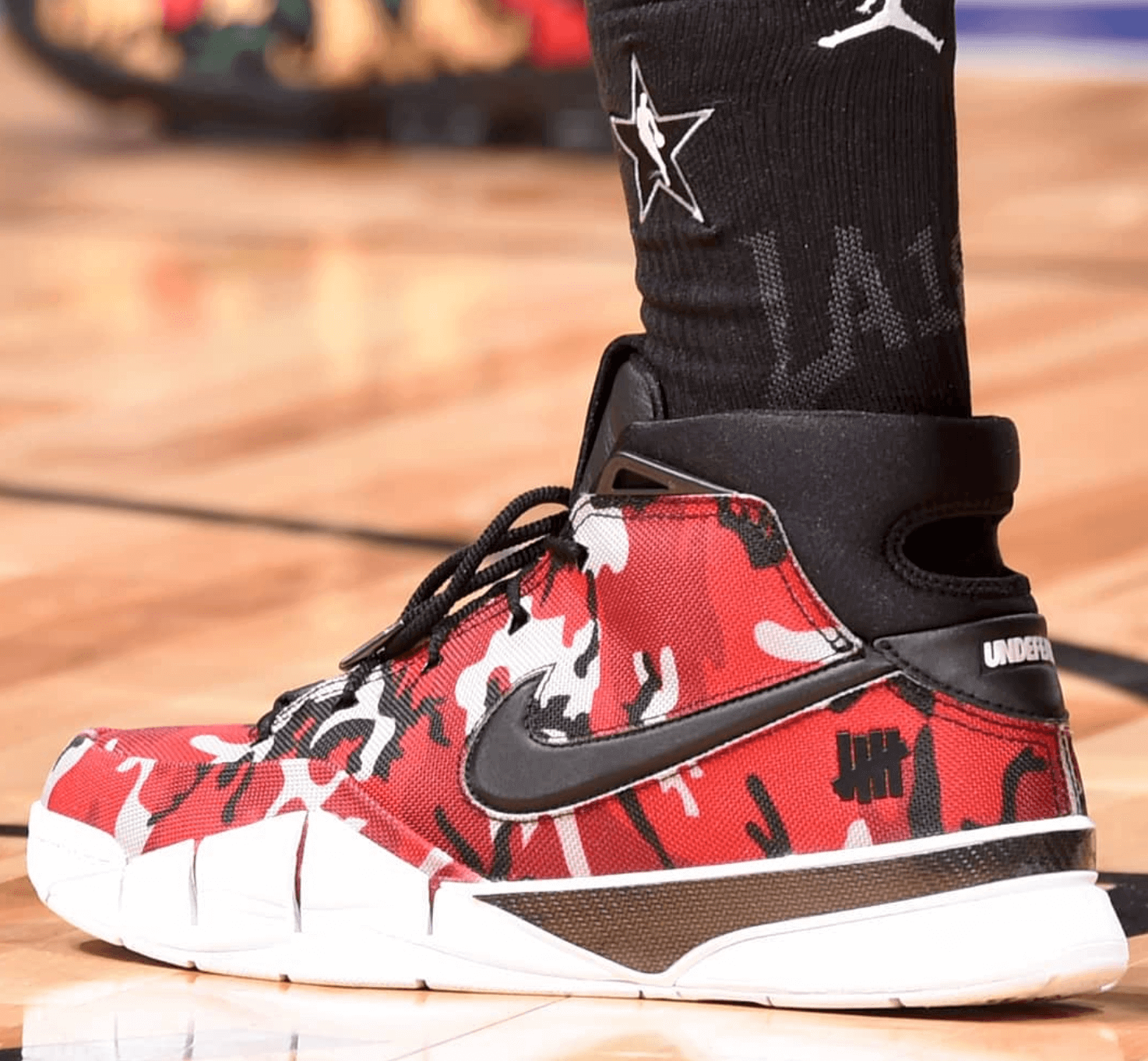 demar derozan undftd x nike kobe 1 protro pe