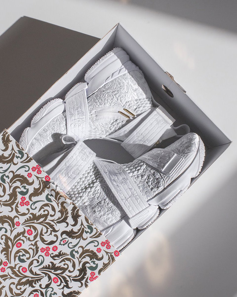 KITH x Nike LeBron 15 "City of Angels"