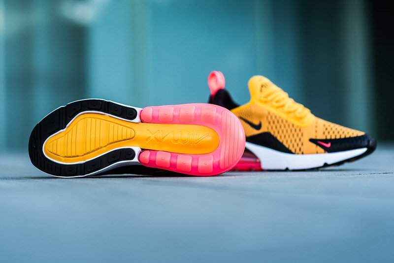 nike 270 university gold