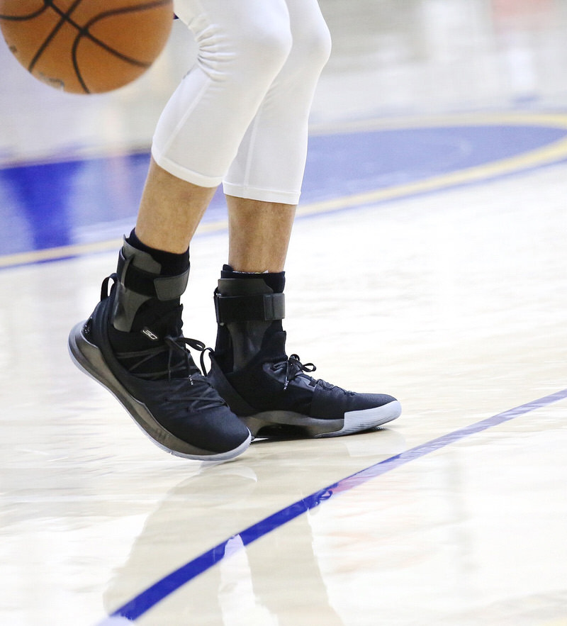 Steph curry 5 pi day sale
