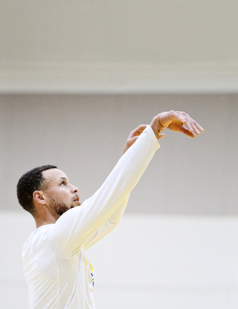 Stephen Curry In The New Under Armour Curry 5 Pi Day Nice Kicks