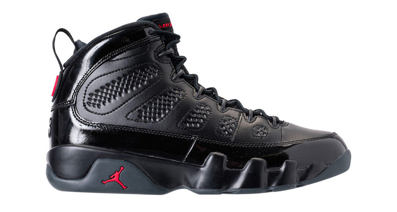 black jordans 9