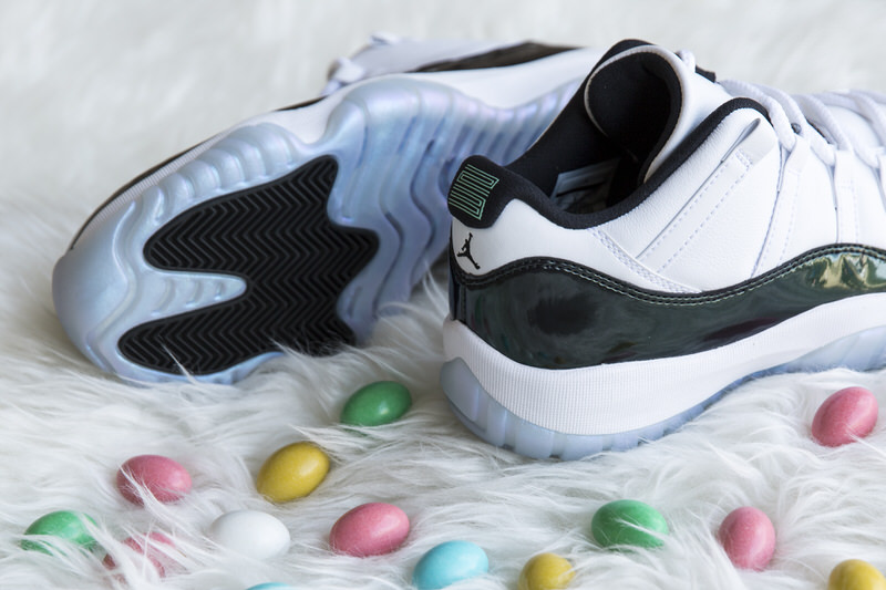 Air Jordan 11 Low "Easter"