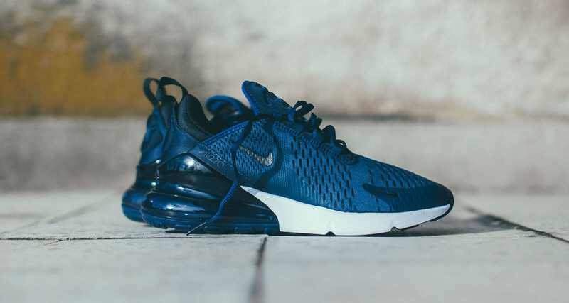 nike air 270 flyknit midnight navy blue