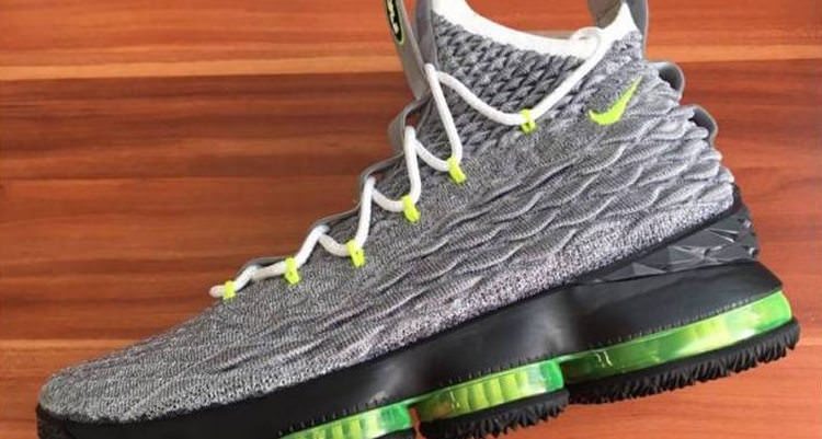 Nike LeBron 15 "Neon"