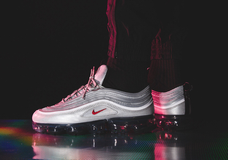 Nike Air VaporMax 97 "Silver Bullet"