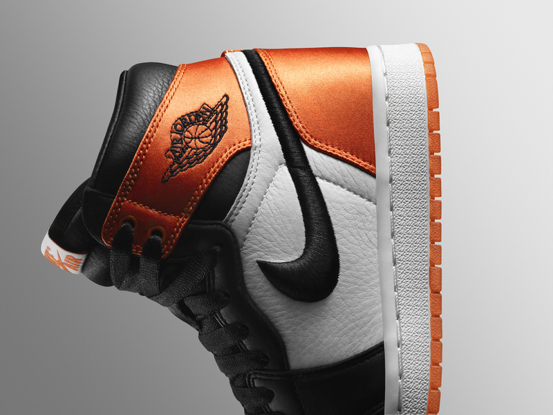 Air Jordan 1 Satin "Shattered Backboard"