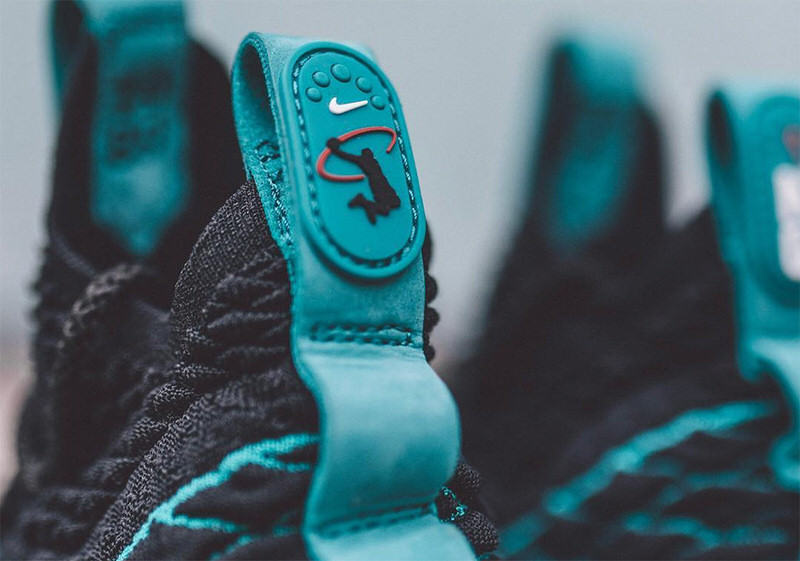 Nike LeBron 15 "Griffey"