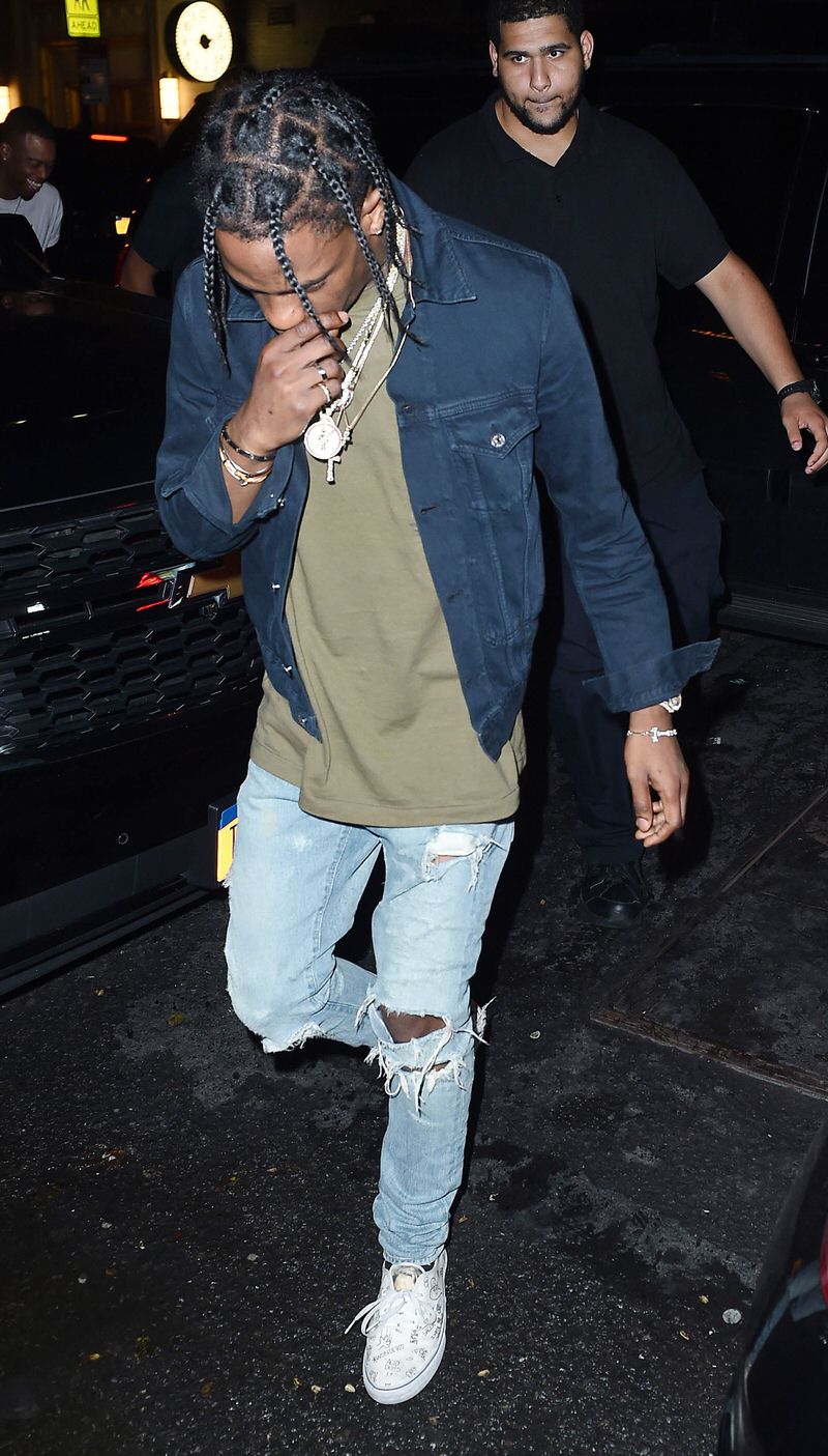 Travis switches up the shades of denim to avoid Canadian tuxedo territory.
