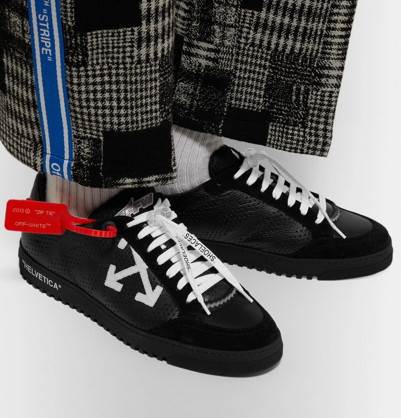 Museum Observere Brøl OFF-WHITE Low 2.0 "Black" // Available Now | Nice Kicks