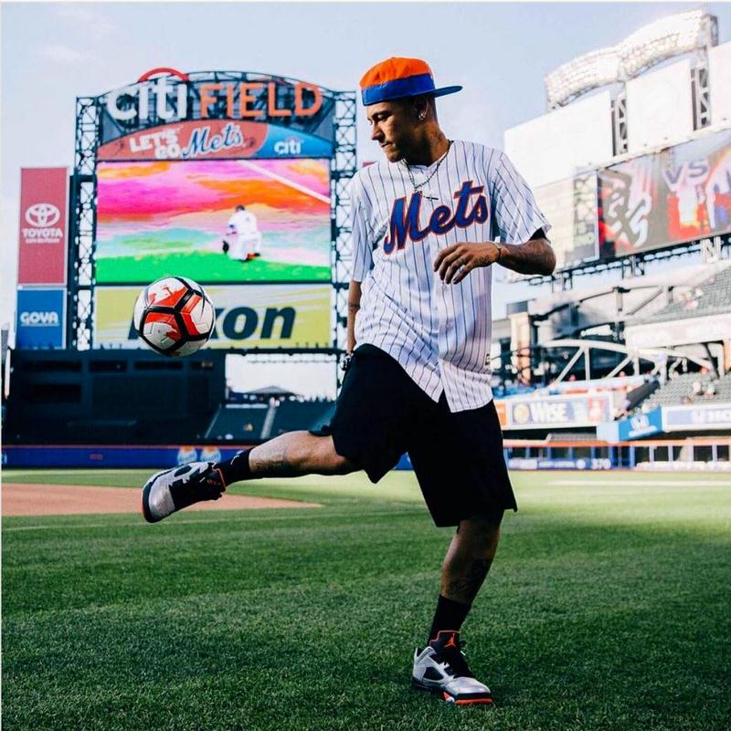 Neymar's met all of the Mets wardrobe dress code here.