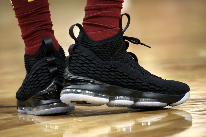 lebron 15 black and gold on feet