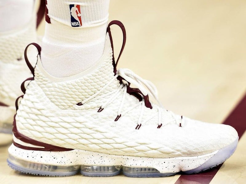 lebron 15 shoes images