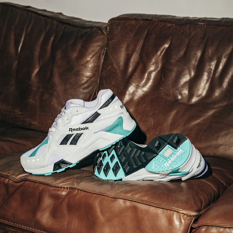 Reebok aztrek og white solid teal black hot sale