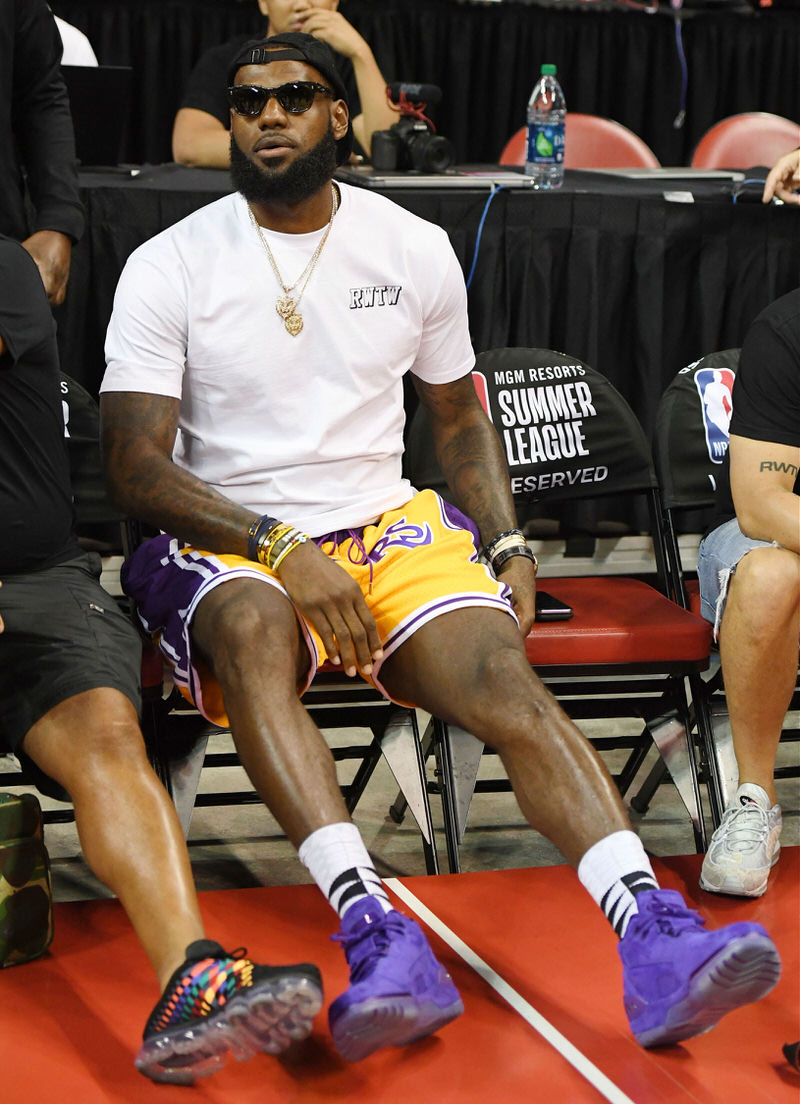 LeBron James' Nike Air Zoom Generation Court Purple PE Releases