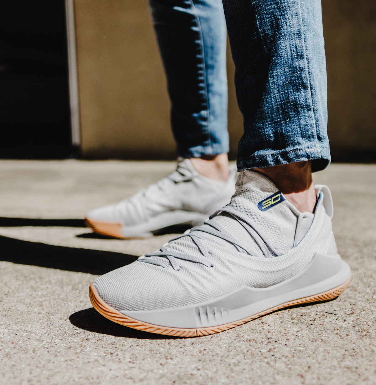 under armour curry 5 grey gum