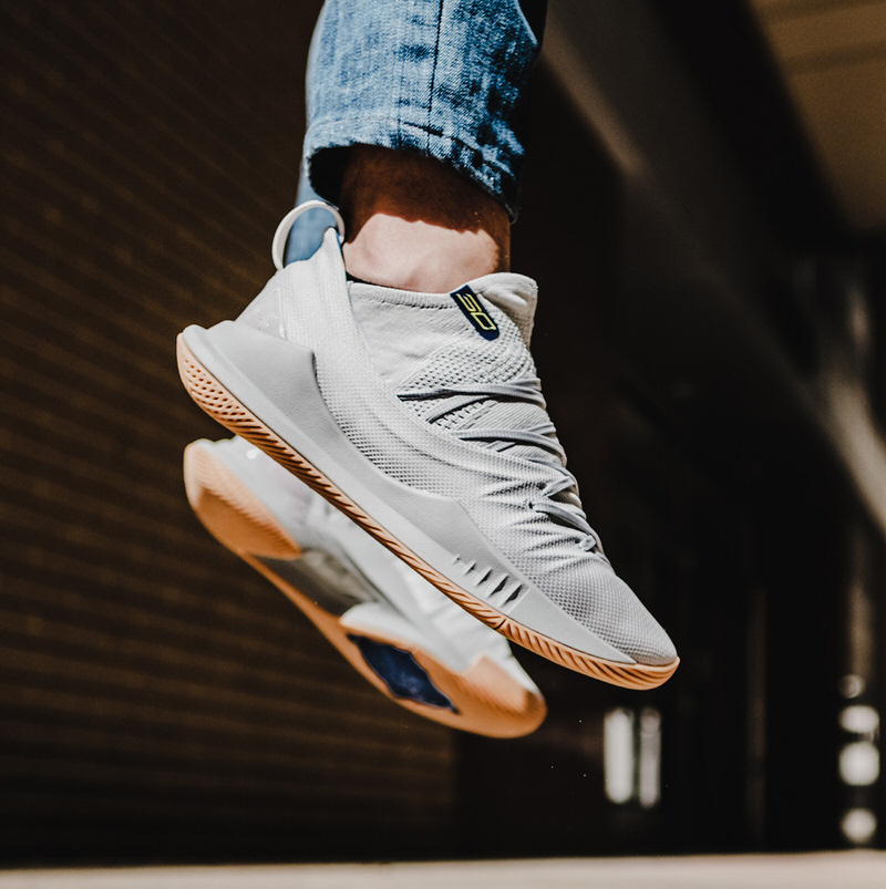 under armour curry 5 grey gum