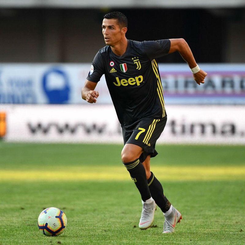 Cristiano Sports Nike Mercurial Superfly 360 in Juventus Debut Nice Kicks