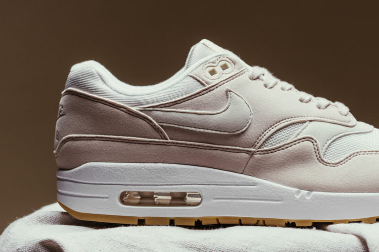 Nike air max 1 sand desert hotsell