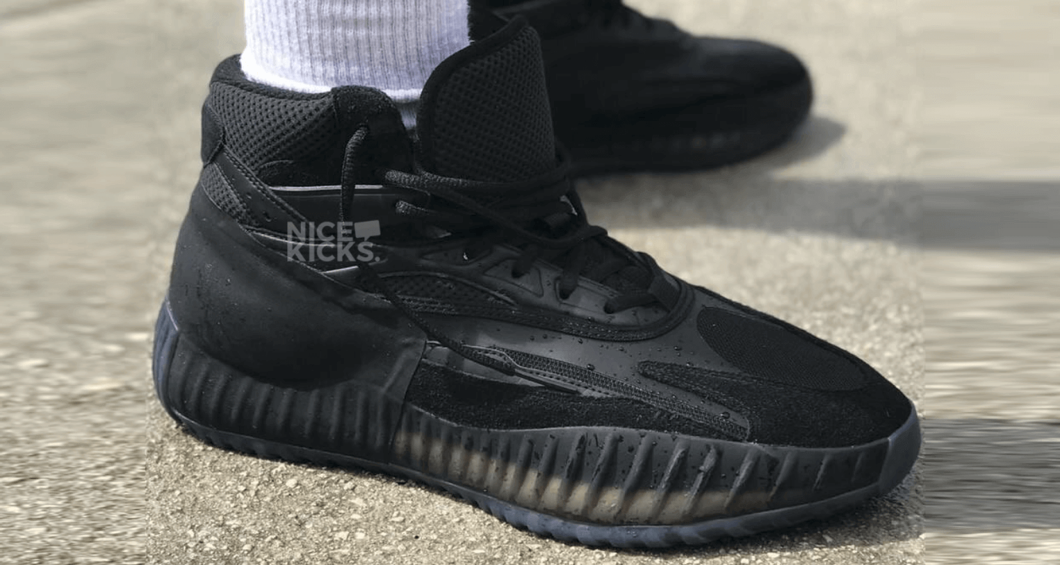 all black adidas basketball shoes