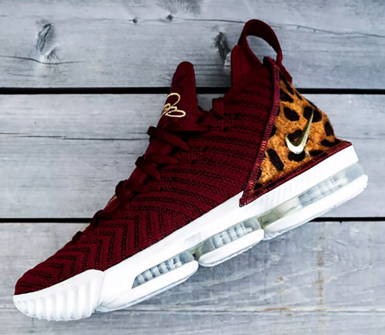 lebron 16 king shoes